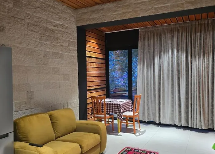 Apartament Stefanias *